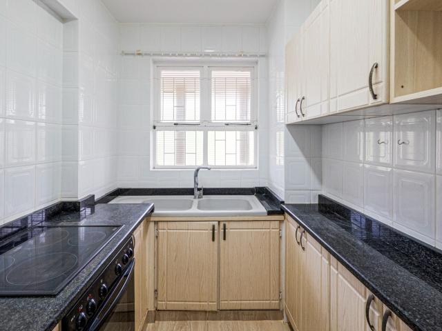 Apartment for sale in Kingsburgh, Kwazulu-natal