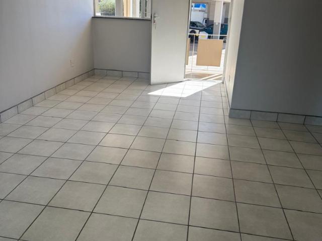 Apartment for sale in Dr Kenneth Kaunda, North West