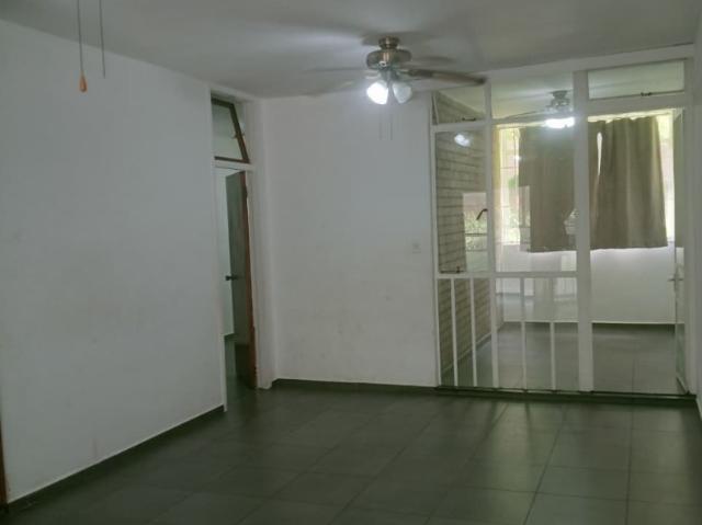 Apartment for sale in Vosloorus, Gauteng