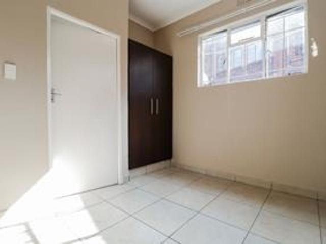 Apartment for sale in Vosloorus, Gauteng