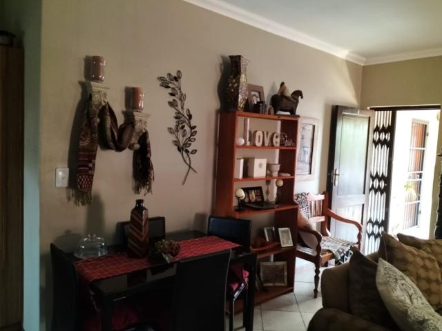Apartment for sale in Hartbeespoort Dam Nature Reserve, North West