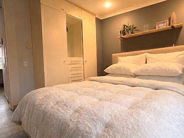Apartment for sale in Vosloorus, Gauteng