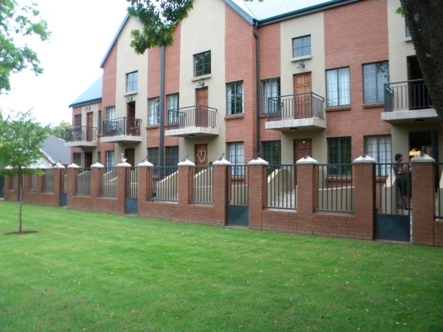 Apartment for sale in Dr Kenneth Kaunda, North West