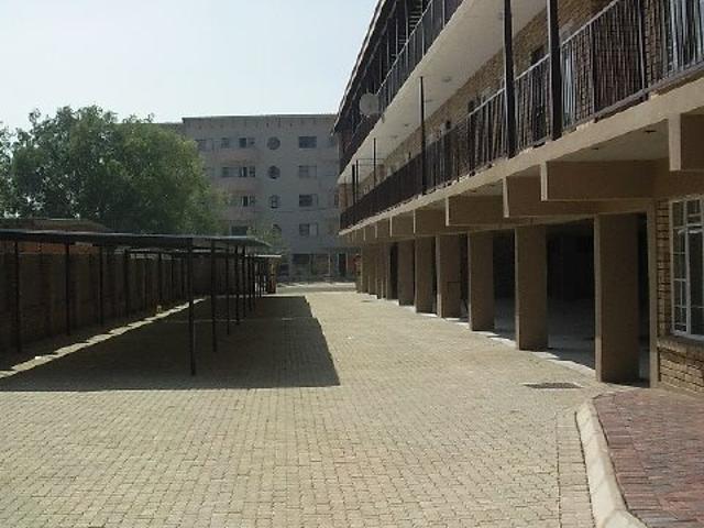 Apartment for sale in Dr Kenneth Kaunda, North West