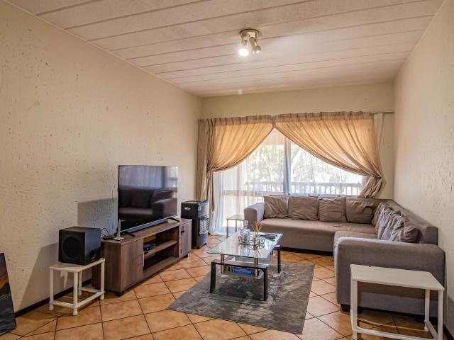 Apartment for sale in Douglasdale, Randburg