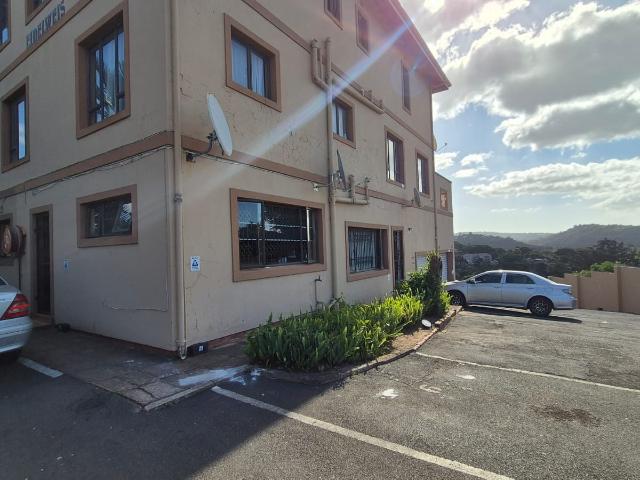 Apartment for sale in Queensburgh, Kwazulu-natal