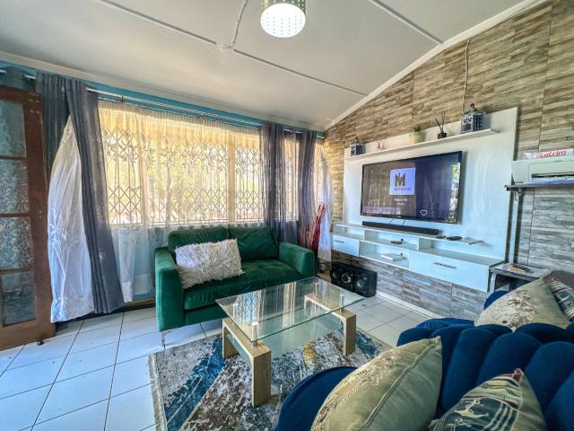 Apartment for sale in Overport, Durban