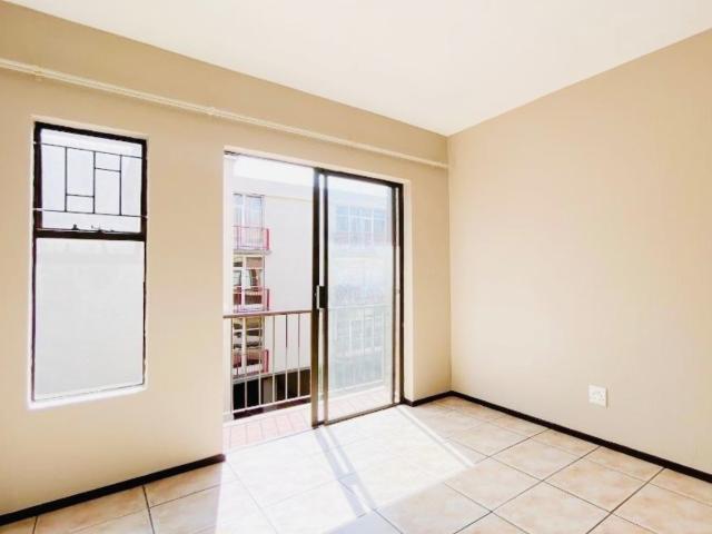 Apartment for sale in Nooitgedacht, Gauteng