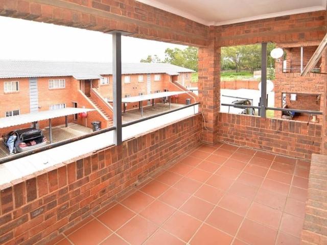 Apartment for sale in Vosloorus, Gauteng