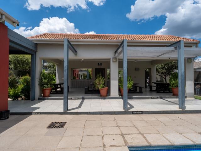 Apartment for sale in Douglasdale, Randburg