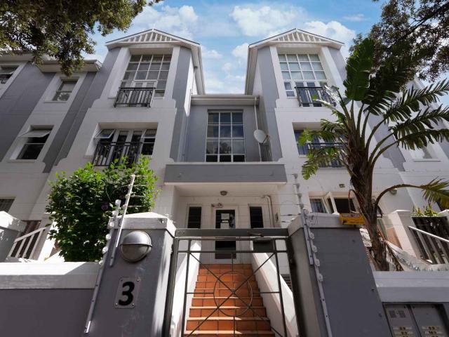 Apartment for sale in Cape Town, Western Cape