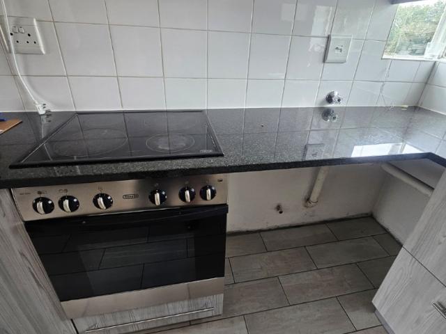 Apartment for sale in Johannesburg, South & Alberton