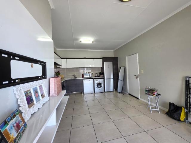 Apartment for sale in Vosloorus, Gauteng