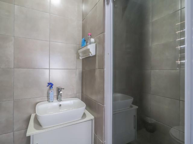 Apartment for sale in Nooitgedacht, Gauteng