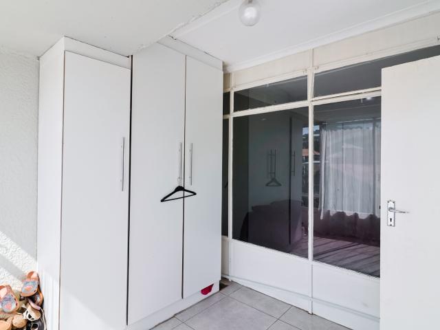 Apartment for sale in Nooitgedacht, Gauteng