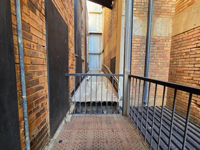 Apartment for sale in Vosloorus, Gauteng