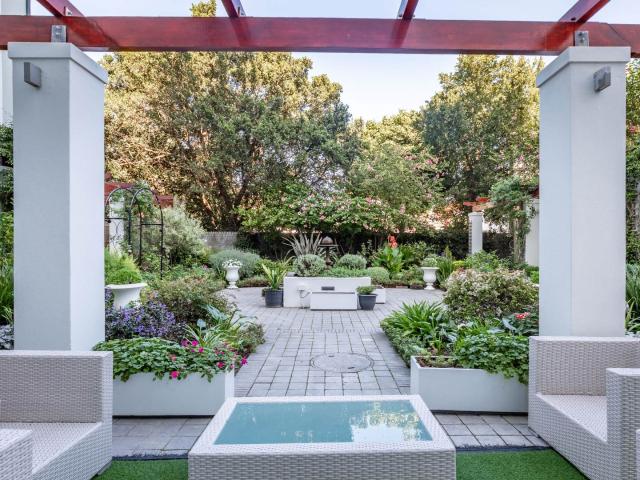 Apartment for sale in Cape Town, Western Cape