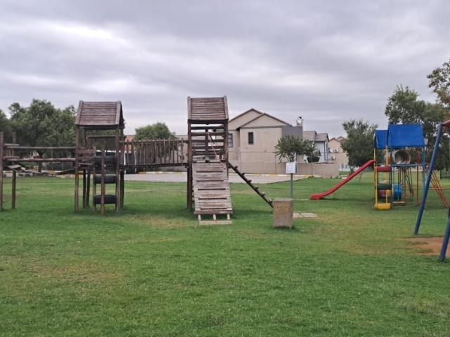 Apartment for sale in Olievenhoutbos, Gauteng