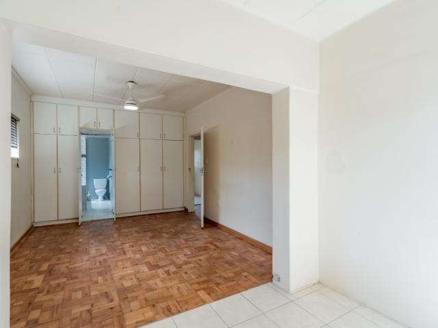 Apartment for sale in Seaview, Kwazulu-natal