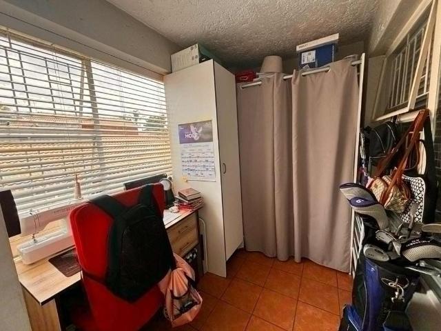 Apartment for sale in Nooitgedacht, Gauteng