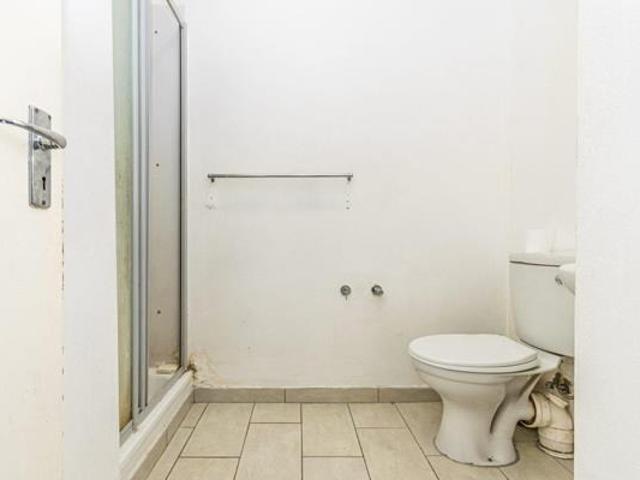 Apartment for sale in Vosloorus, Gauteng