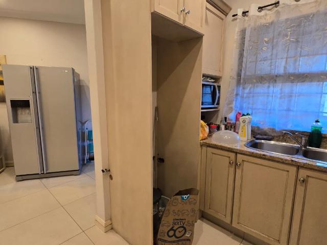 Apartment for sale in Seaview, Kwazulu-natal