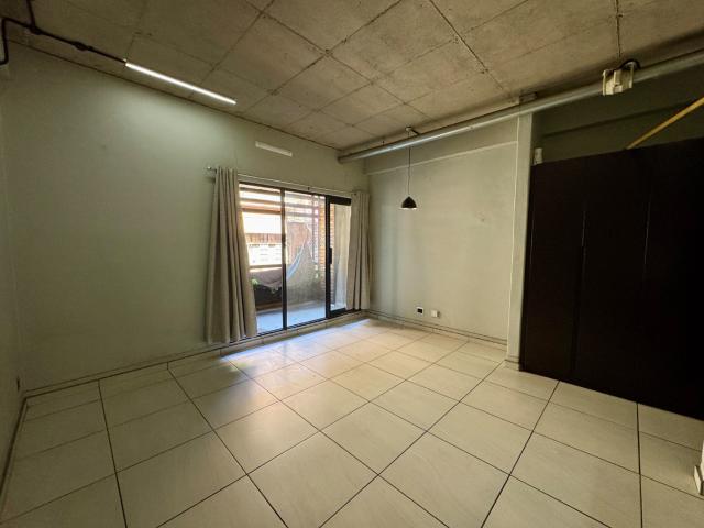 Apartment for sale in Vosloorus, Gauteng