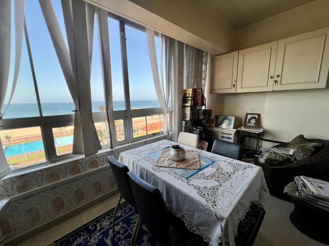 Apartment for sale in Seaview, Kwazulu-natal