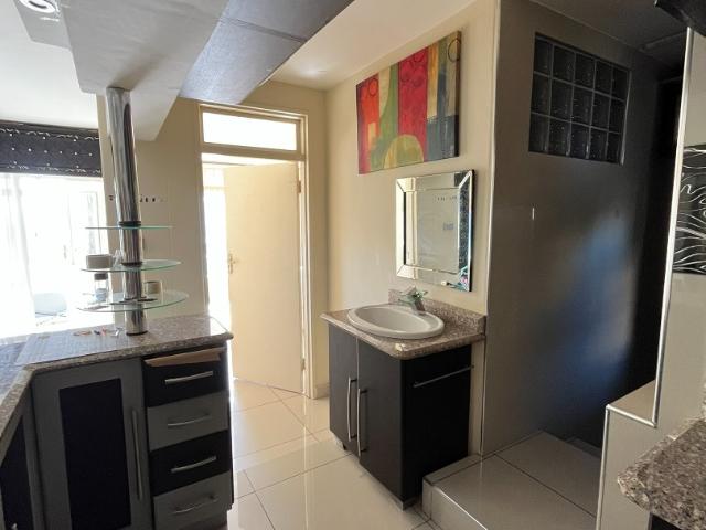 Apartment for sale in Seaview, Kwazulu-natal