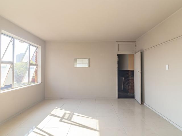 Apartment for sale in Seaview, Kwazulu-natal