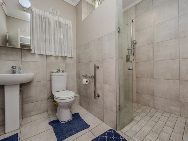 Apartment for sale in Nooitgedacht, Gauteng
