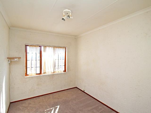 Apartment for sale in Vosloorus, Gauteng