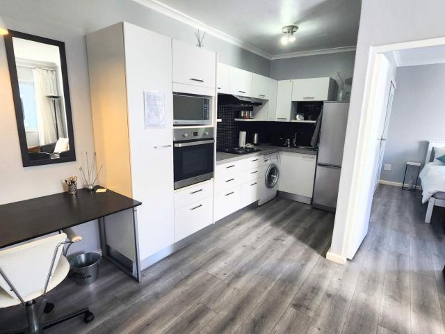 Apartment for sale in Cape Town, Western Cape