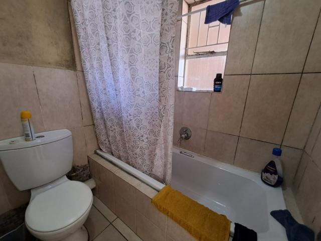 Apartment for sale in Vosloorus, Gauteng