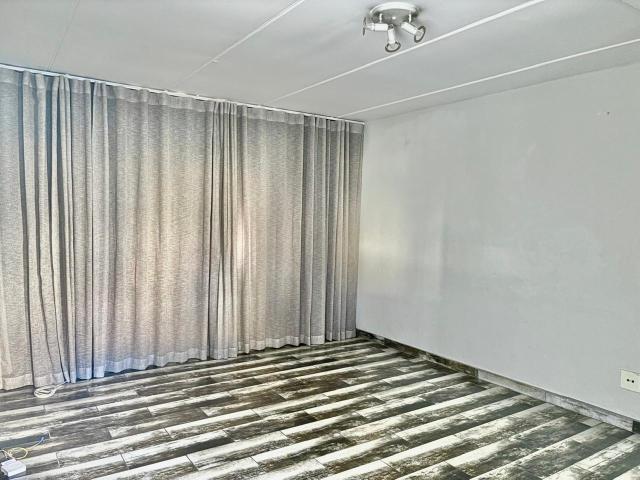 Apartment for sale in Vosloorus, Gauteng