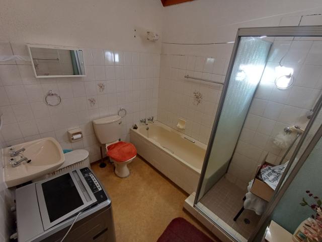 Apartment for sale in Dr Kenneth Kaunda, North West
