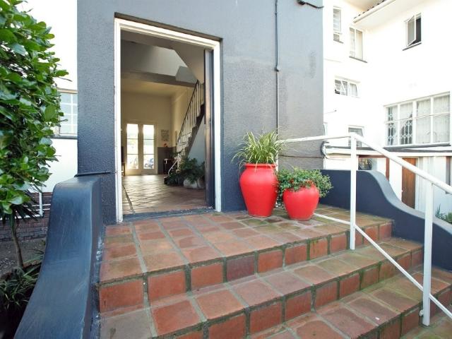 Apartment for sale in Cape Town, Western Cape