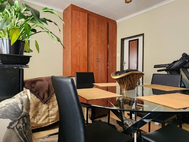 Apartment for sale in Dr Kenneth Kaunda, North West