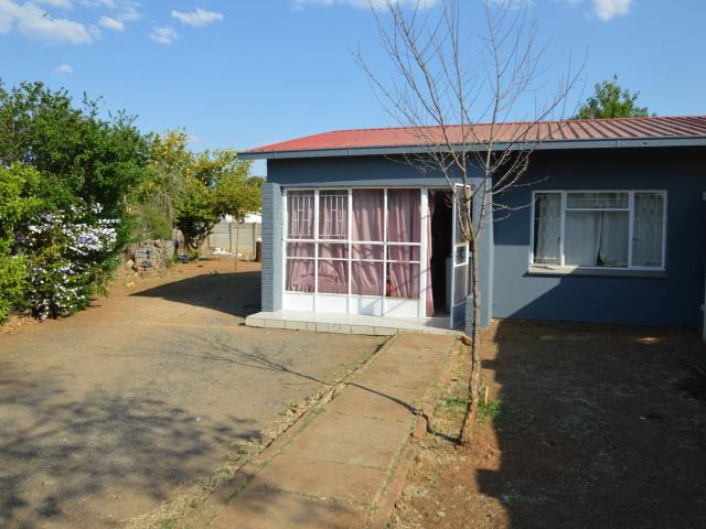 Apartment for sale in Dr Kenneth Kaunda, North West