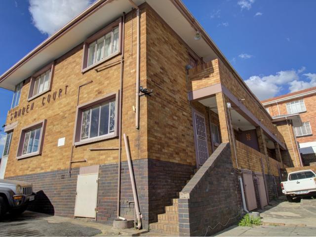 Apartment for sale in Vosloorus, Gauteng