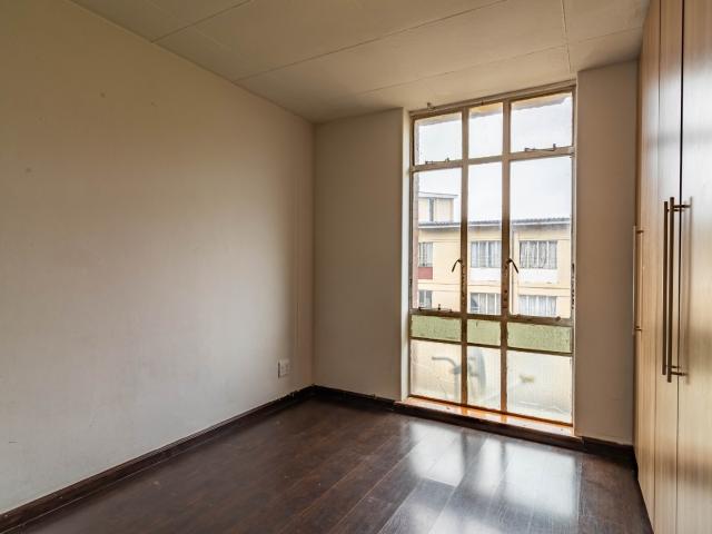 Apartment for sale in Vosloorus, Gauteng