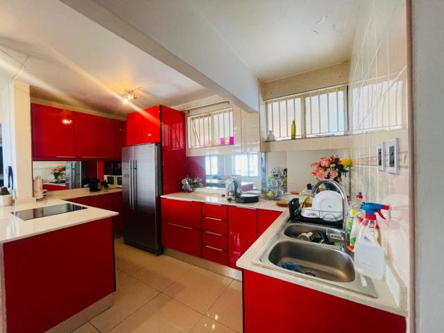 Apartment for sale in Seaview, Kwazulu-natal