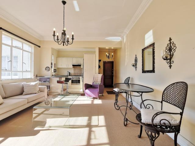 Apartment for sale in Port Elizabeth, Eastern Cape