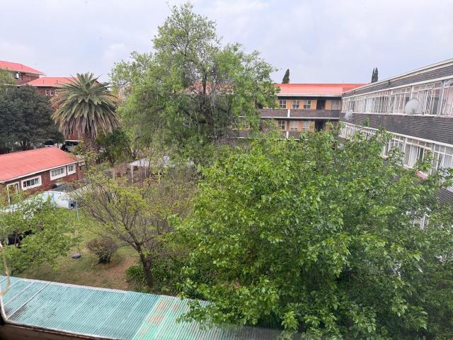 Apartment for sale in Lejweleputswa, Free State