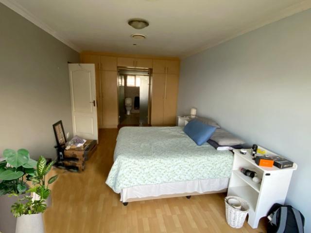 Apartment for sale in Kingsburgh, Kwazulu-natal