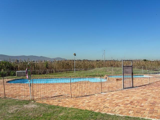 Apartment for sale in Blouberg, Western Cape
