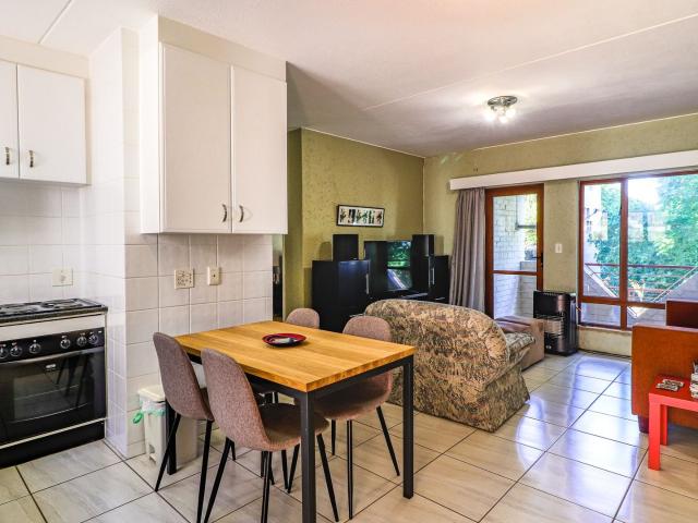 Apartment for sale in Vosloorus, Gauteng