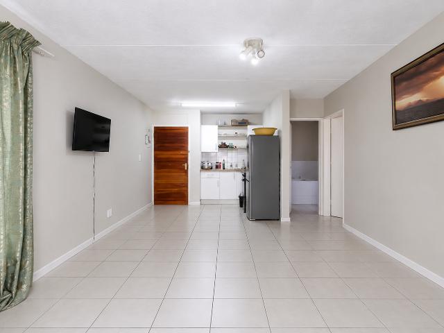 Apartment for sale in Vosloorus, Gauteng