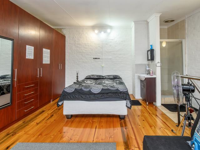 Apartment for sale in Port Elizabeth, Eastern Cape