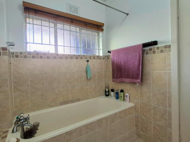 Apartment for sale in Seaview, Kwazulu-natal